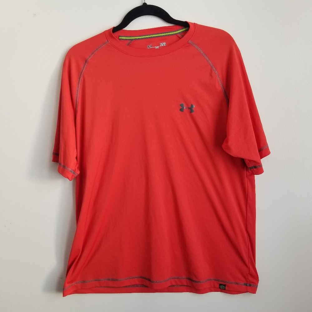 Under Armour Men's Large Red Short Sleeve Performance T-Shirt - Gently Used